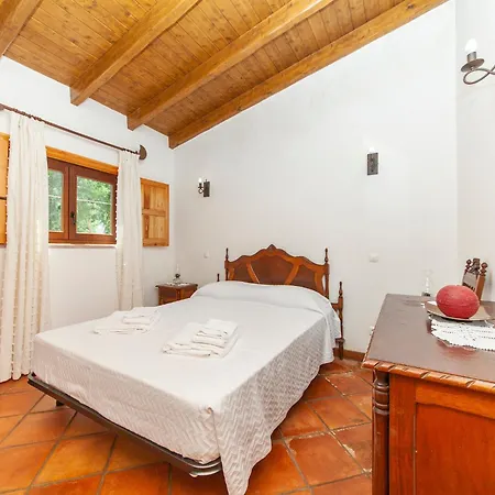بيت للعطل Quinta Goncalves *