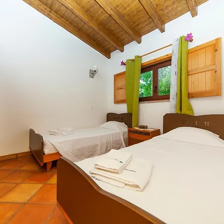 Quinta Goncalves Feriehus Tres Figos de Baixo